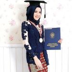 Model Kebaya Muslim Untuk Wisuda