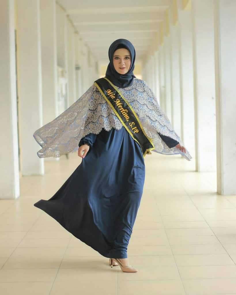 Tampil Kekinian Di Acara Wisuda Dengan Pilihan Kebaya Hijab | Jual Baju