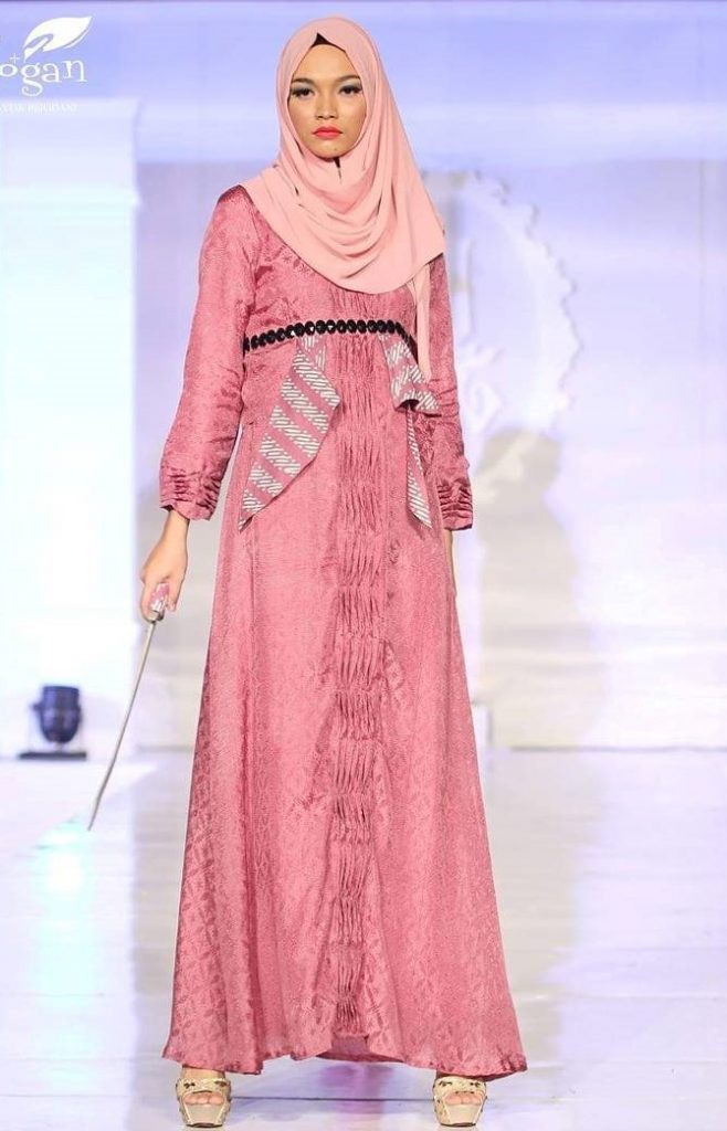 Intip Beragam Model Kebaya Gamis Modern Trend 2018 Ini !  Jual Dress