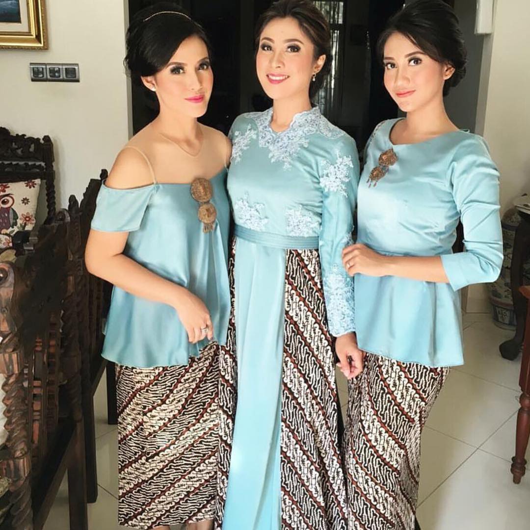 cantik  kebaya modern