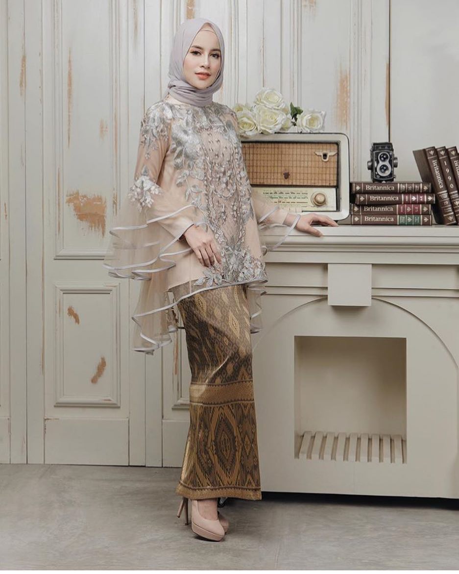 model-rok-kebaya-panjang-span – (WA: 081392840553) Jual Dress Brokat ...